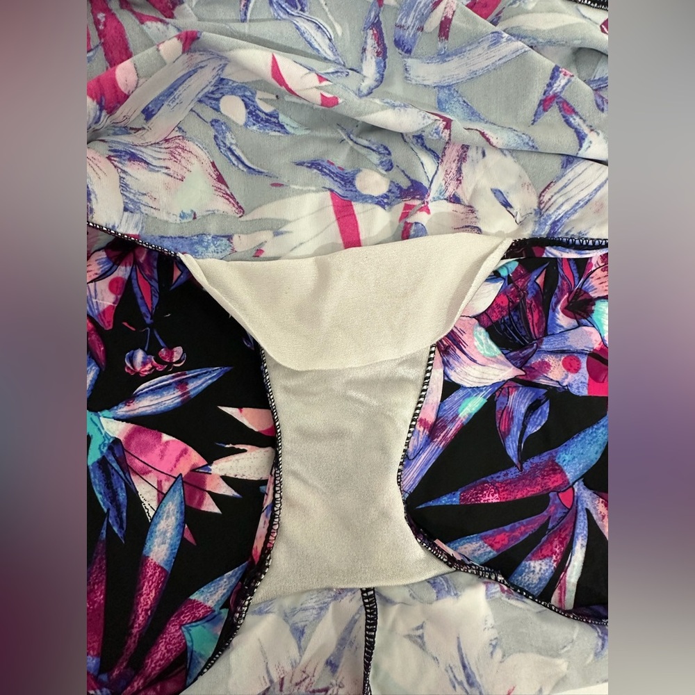 Le Cove Tropical Floral One Piece Swimsuit Size 16 Padded Vintage
Resortwear - Picture 7 of 12